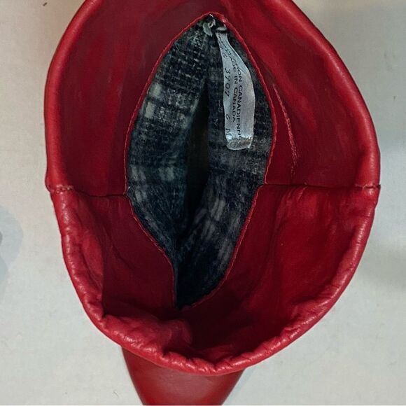 1980's Vtg Coasters Red Vinyl Slip On BoHo Granny Ankle Boots Vinyl 6.M Hipster - Picture 5 of 5